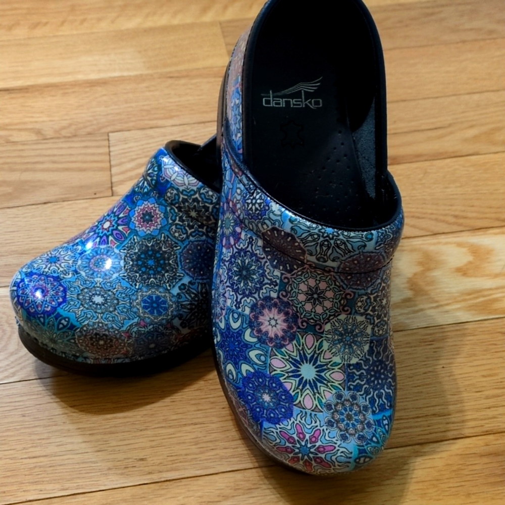 Patent Dansko clogs size 38